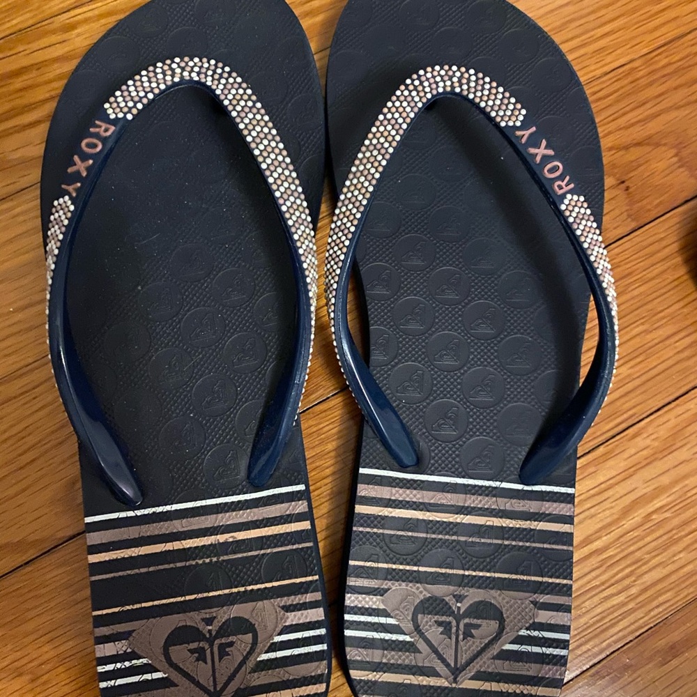 Women’s roxy flip flops
